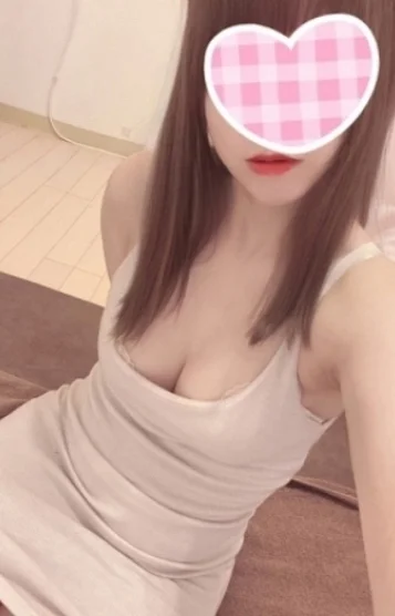 高梨ななみ