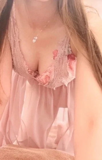 新井さら