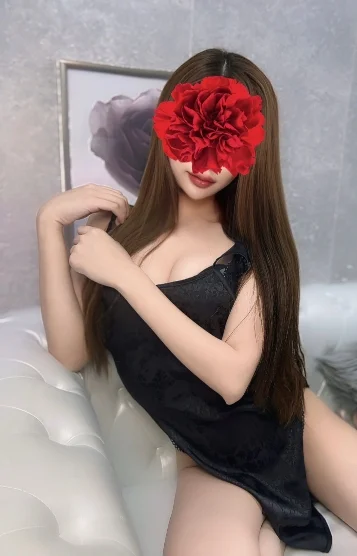 黒川レナ
