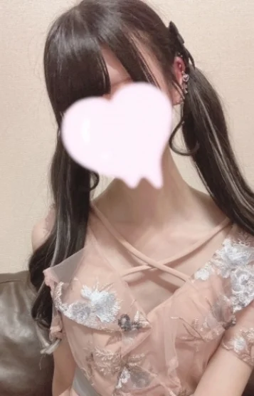 深月　らる