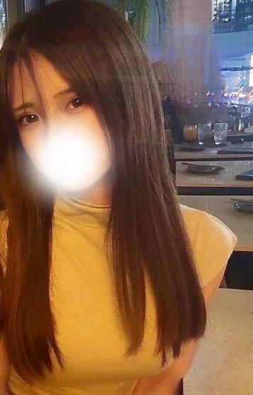美波もえ
