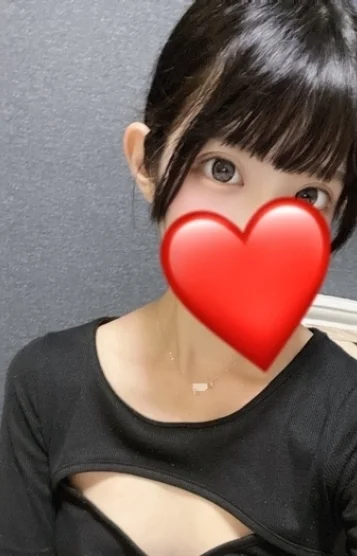 小鳥遊ひな