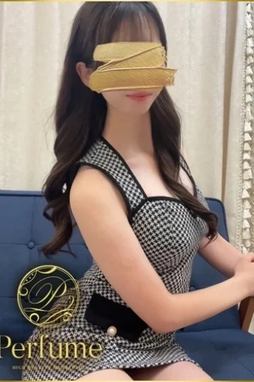 彩葉める