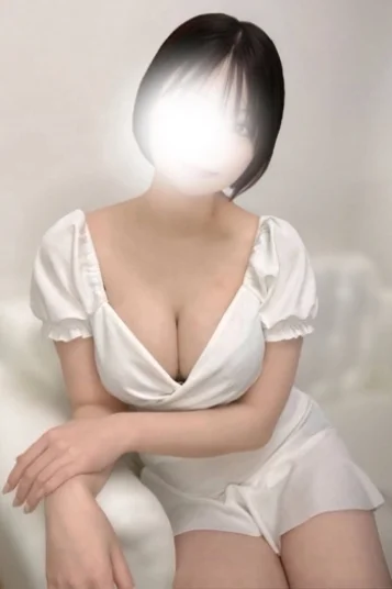 深田あずさ