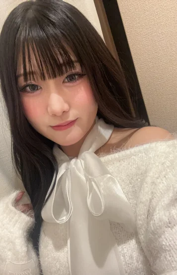 井東　ゆら