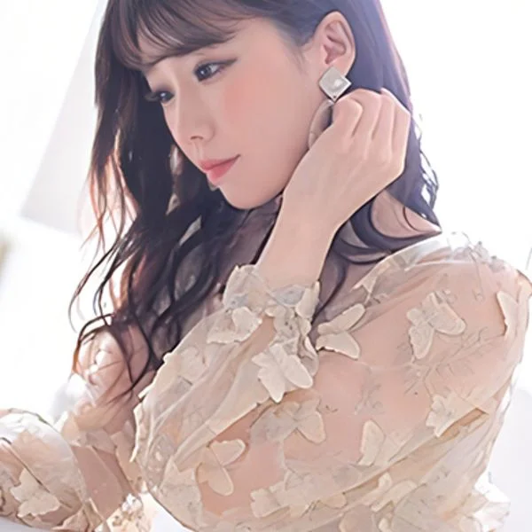 みづきが秘密の大人体験お約束します！