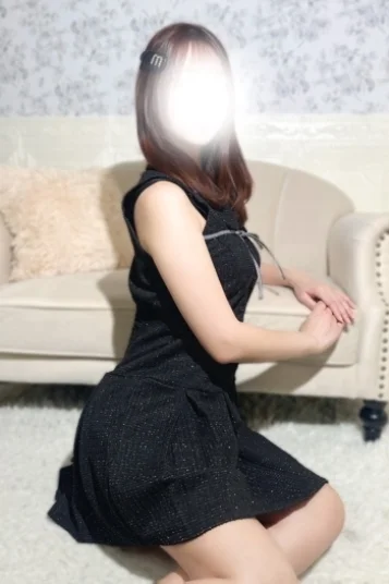 なぎ 魅力的妖艶美女